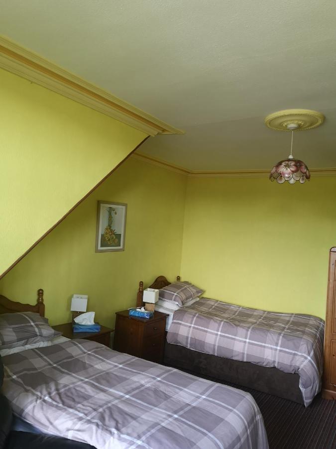 Granville Guest House Dyce Exterior photo