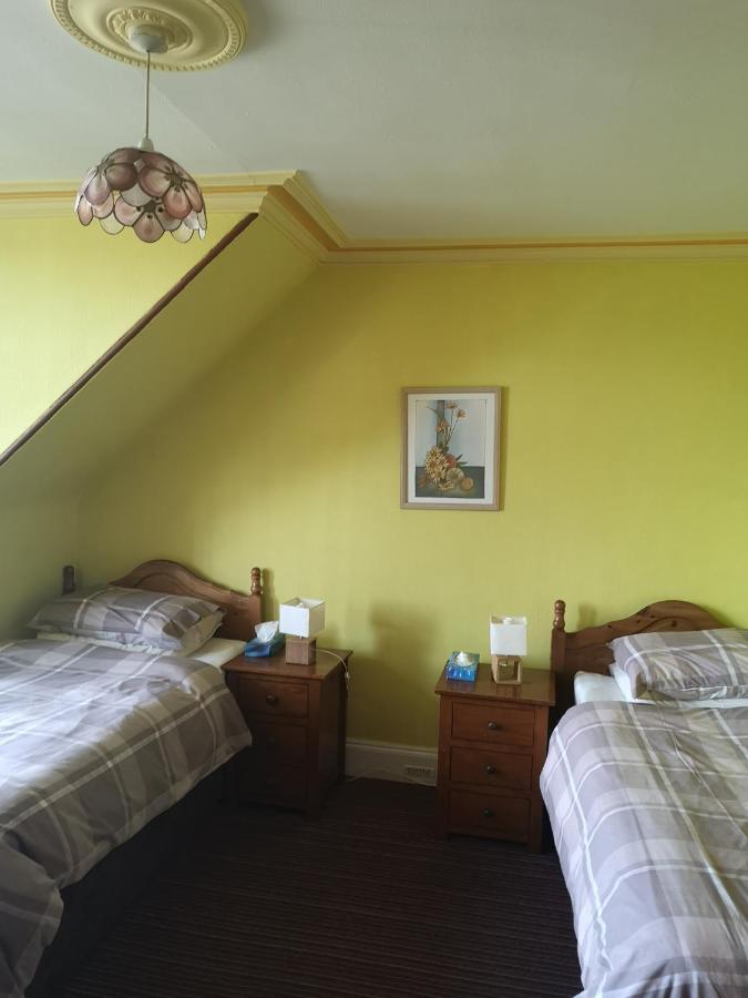 Granville Guest House Dyce Exterior photo