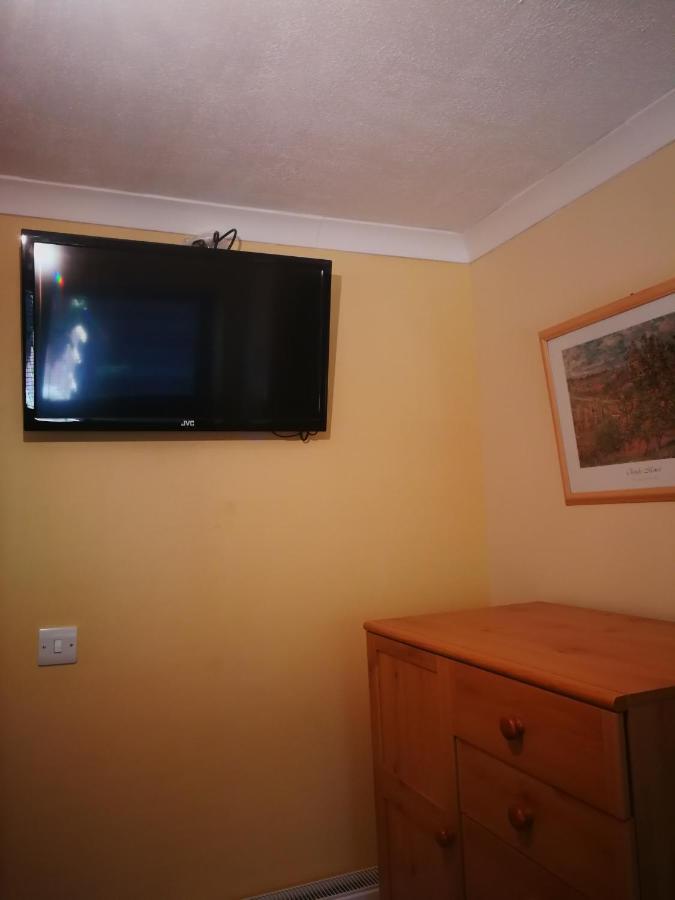 Granville Guest House Dyce Exterior photo
