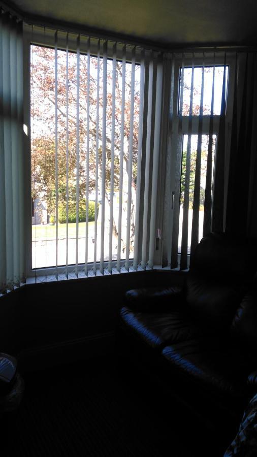 Granville Guest House Dyce Exterior photo